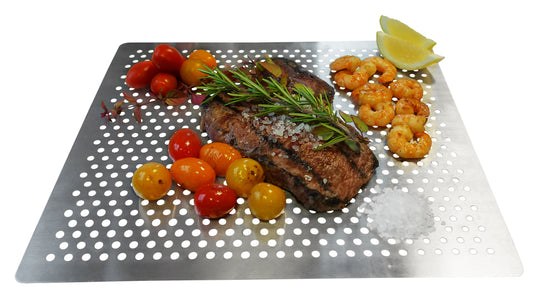 Gelochte Grillplatte für kleingeschnittenes Grillgut